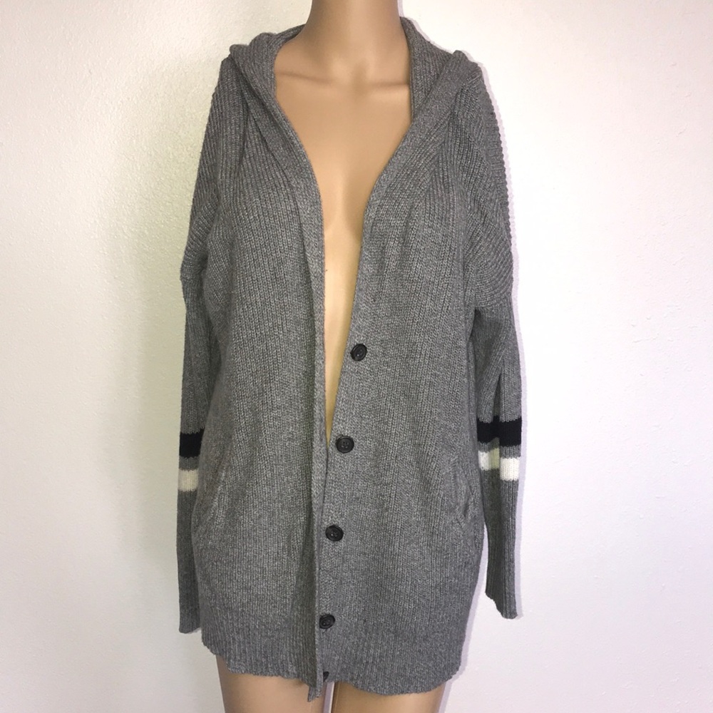 American Eagle cardigan